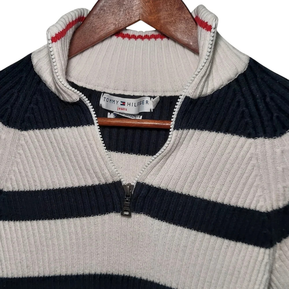 Vintage Tommy Hilfiger 1/4 Zip Black and White Crewneck Sweater - Picture 3 of 6